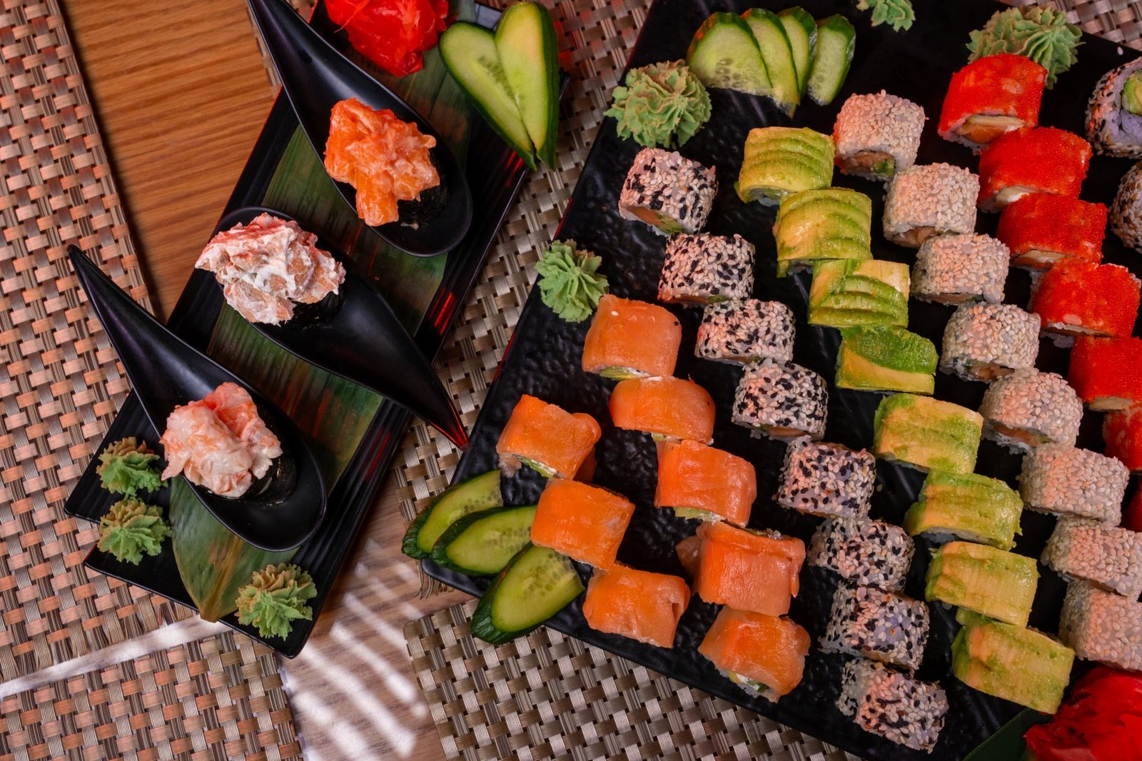 Syake sushi tray