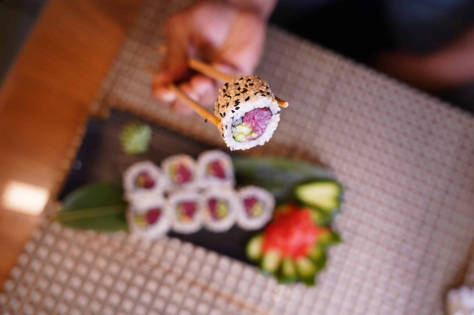 Fresh sushi roll at Syake Sushi